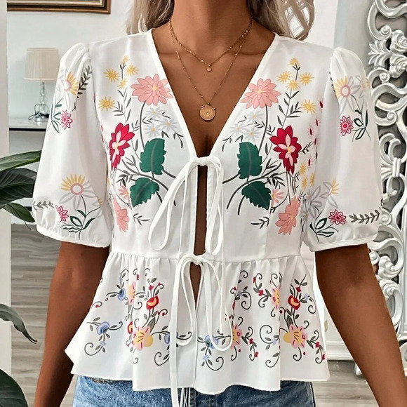 White Boho Women's Summer Printed V-Neck Tie-Front Short-Sleeve Cardigan Shirt - Picture 3 of 7